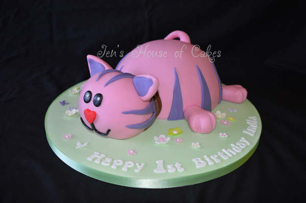3D Cat Birthday Cake
