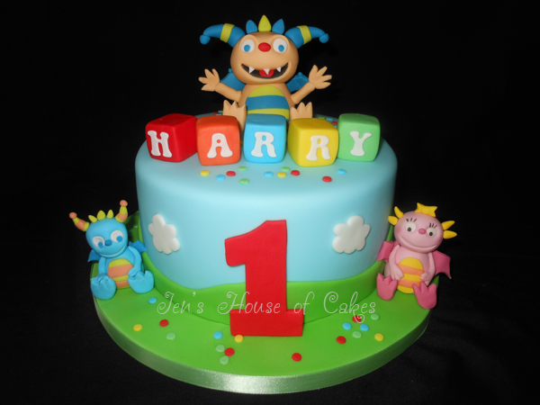 Henry Hugglemonster Cake with Blocks