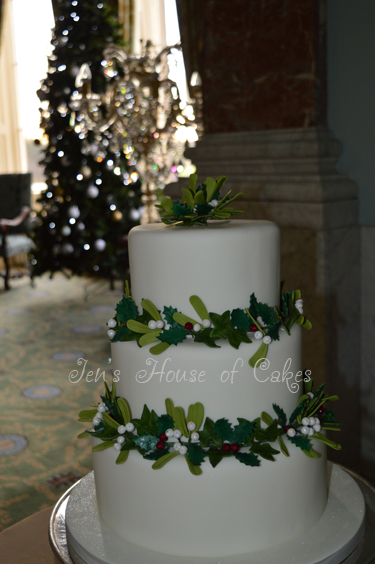 Holly & Mistletoe Wreath Wedding Cake